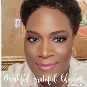 Meet your Posher, Candace